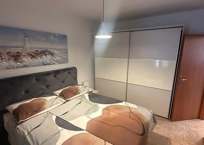 Nina Apartman